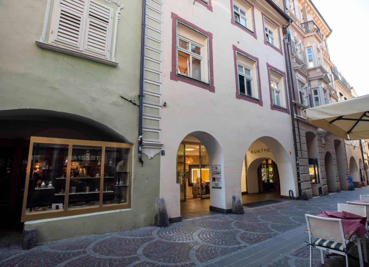 Portico Ventizerodue Lägenhet Merano Exteriör bild