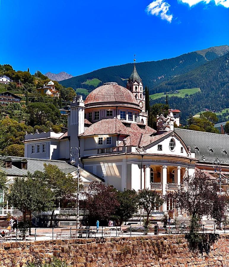 Portico Ventizerodue Lägenhet Merano Exteriör bild