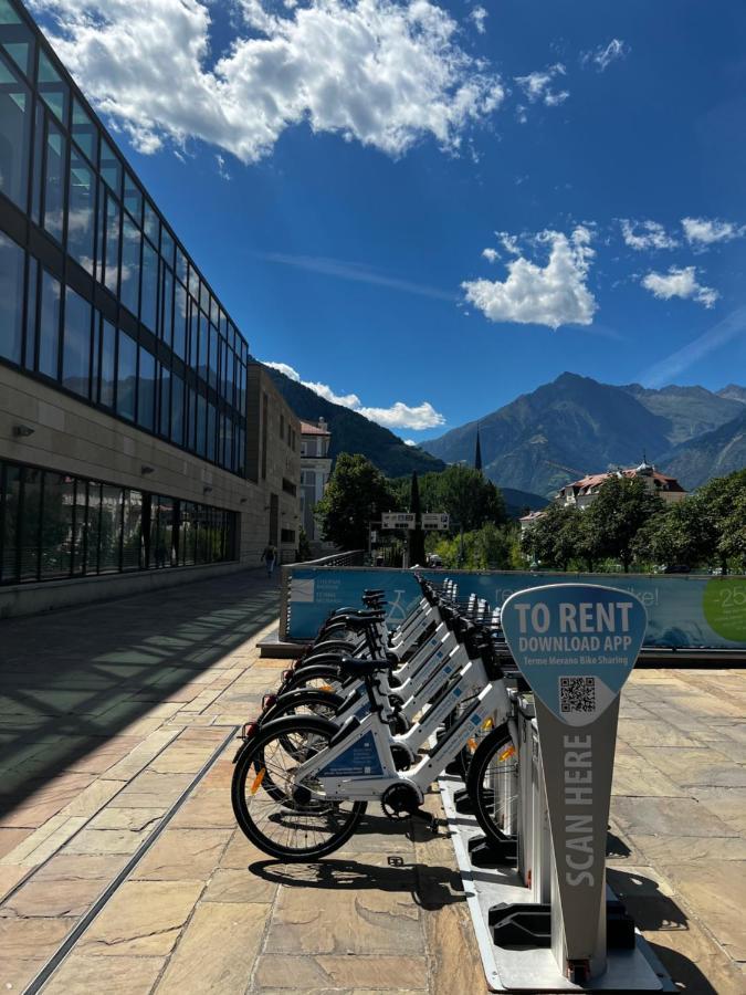 Portico Ventizerodue Lägenhet Merano Exteriör bild